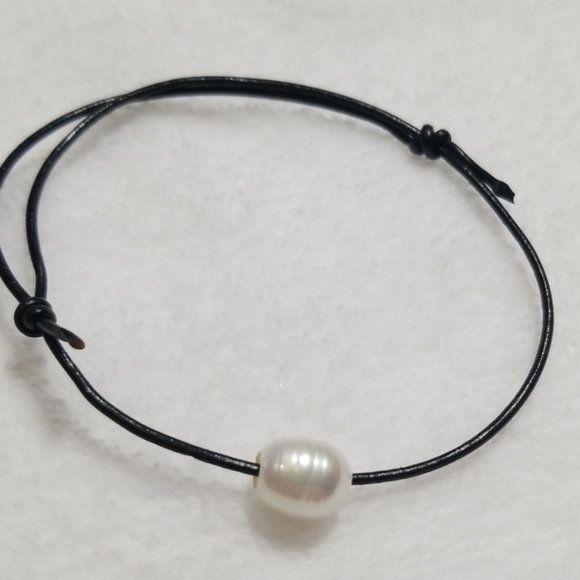 🔵🆕️ 2 Pearl and 1 Stainless steel heart bra - Picture 4 of 4